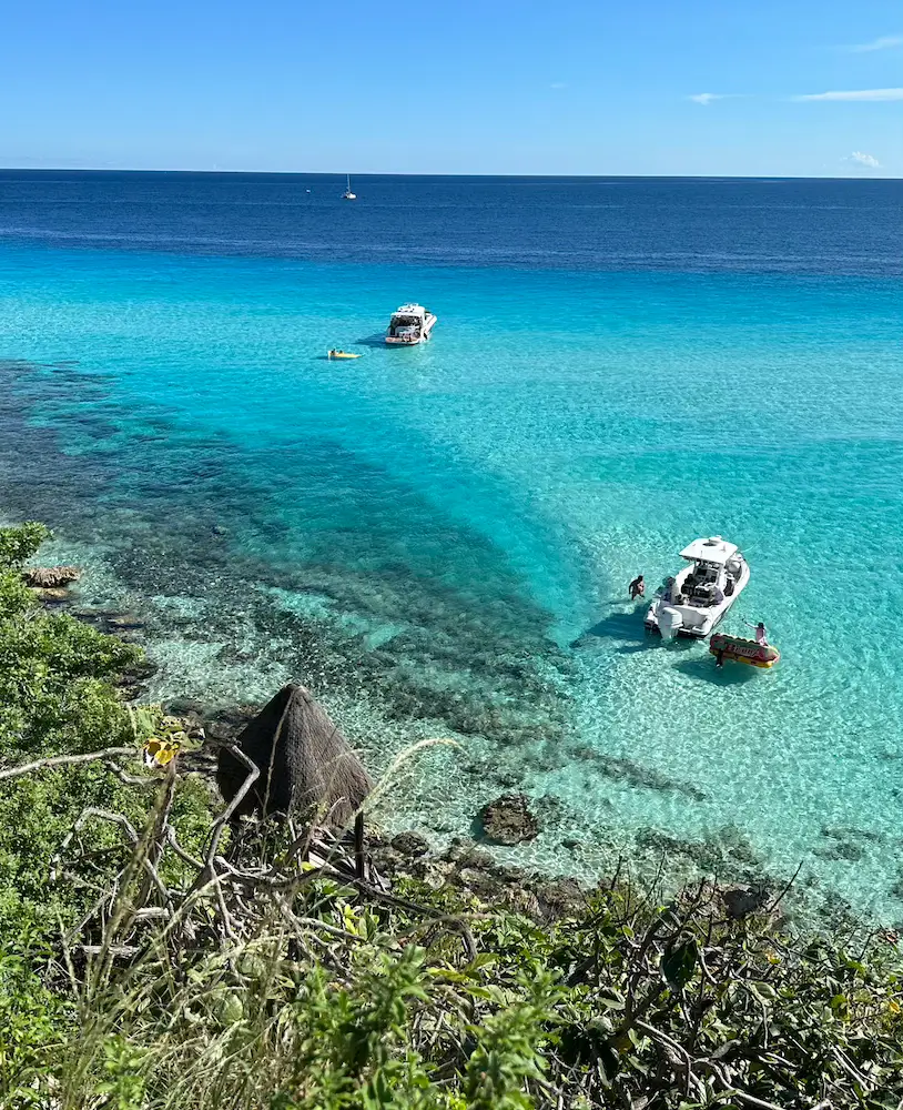 Isla Mujeres turquoise waters