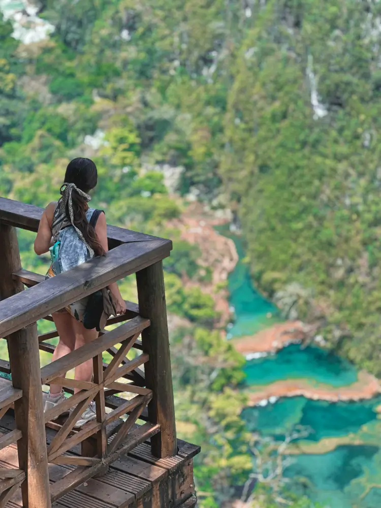 Vista de Semuc Champey desde el mirador